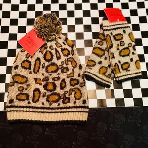Cheetah Print Beanie & Fingerless Glove SET